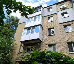 Засклити балкон Харків ціна